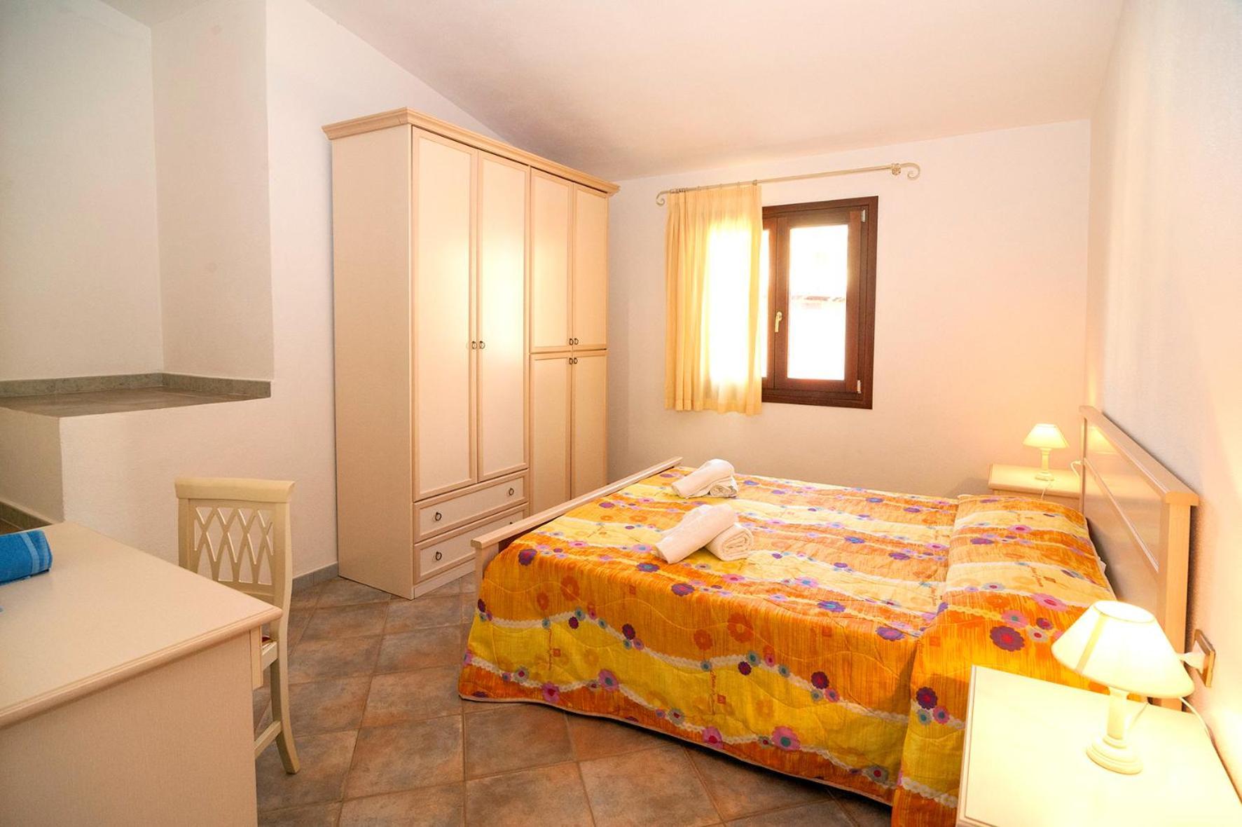 Aparthotel Li Troni à Budoni Extérieur photo