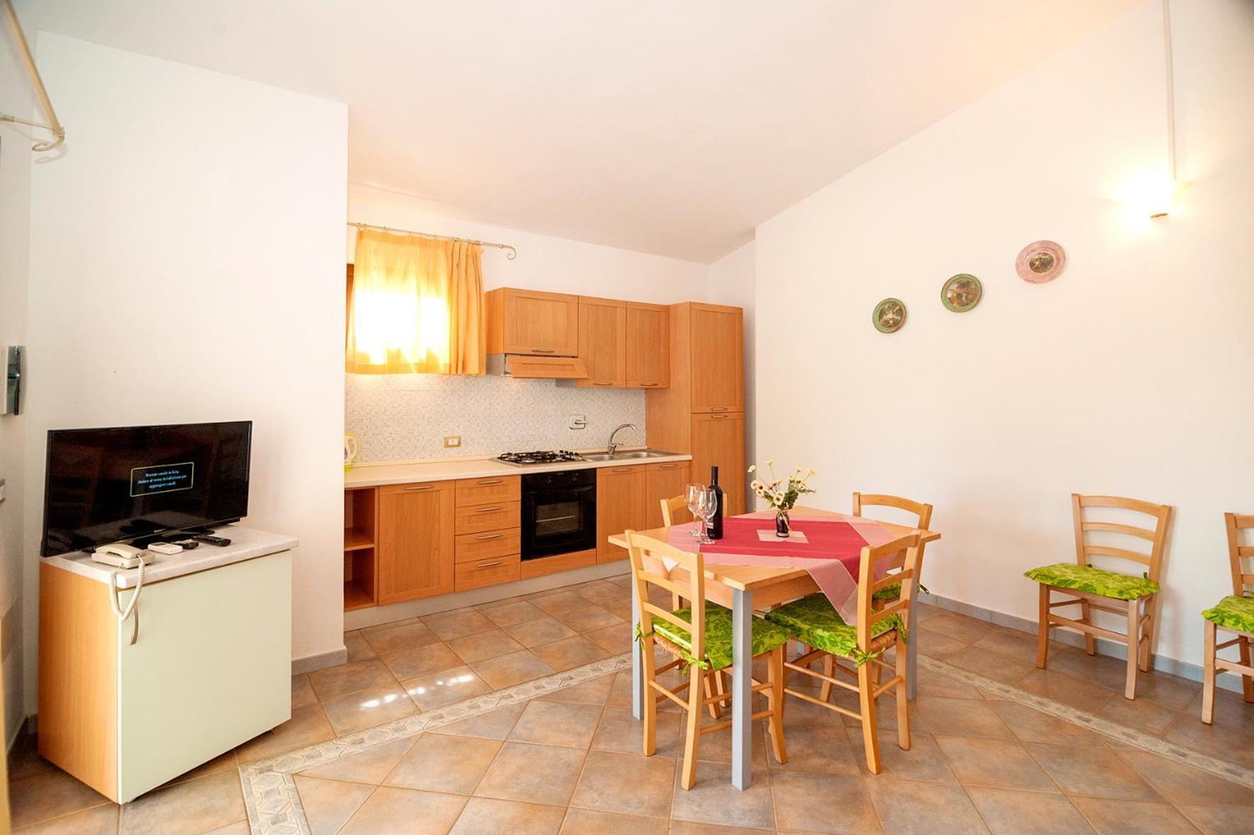 Aparthotel Li Troni à Budoni Extérieur photo